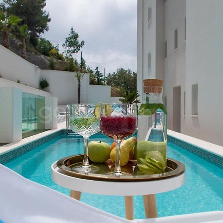 Villa Smaragd - Opal - Luxury Apt With Shared Pool And Private Hot Tub Makarska Ngoại thất bức ảnh