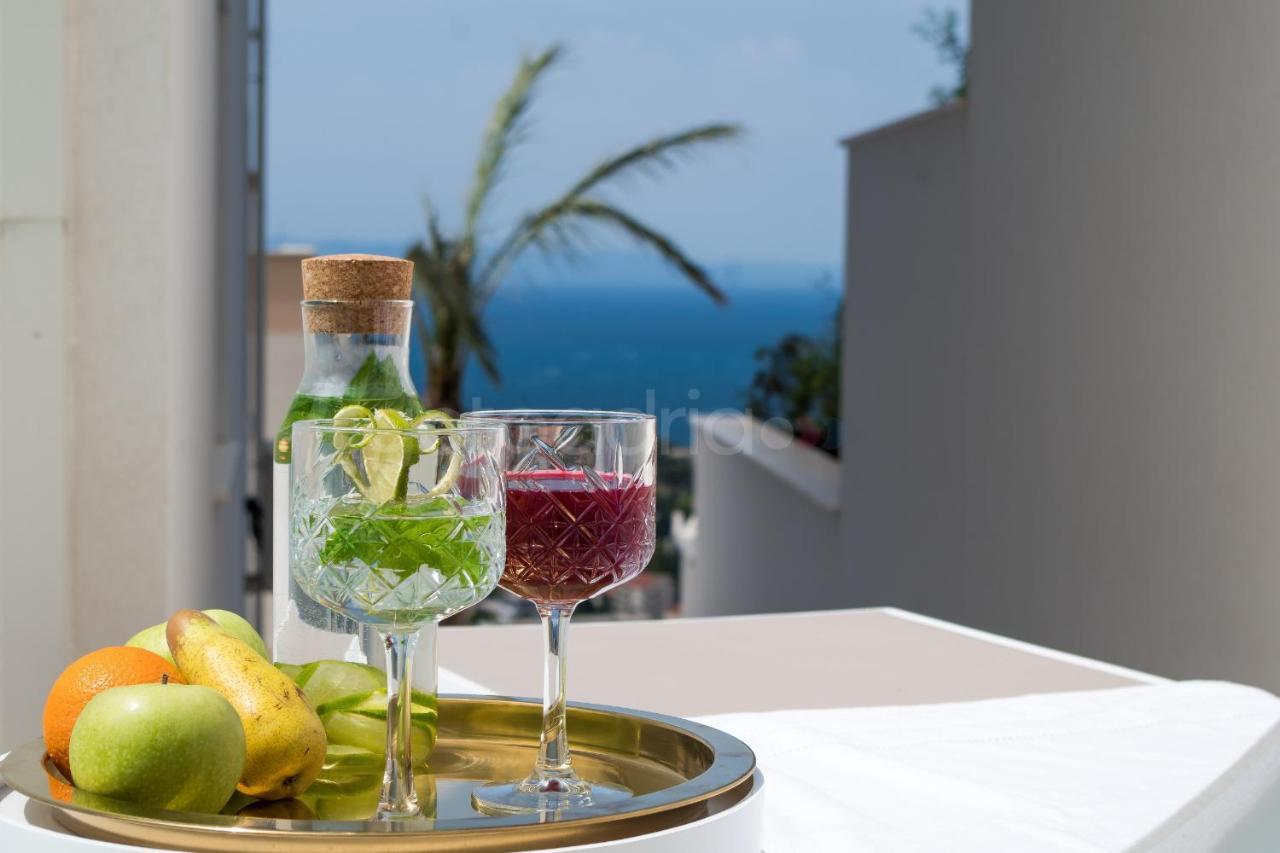 Villa Smaragd - Opal - Luxury Apt With Shared Pool And Private Hot Tub Makarska Ngoại thất bức ảnh